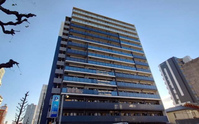 PC上前津_北面完成｜金属工事（アルミ手摺、スパンドレル、アルフィン庇他
